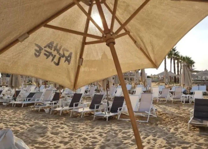 Azha Ein Elsokhna Families Only El-Hafayir